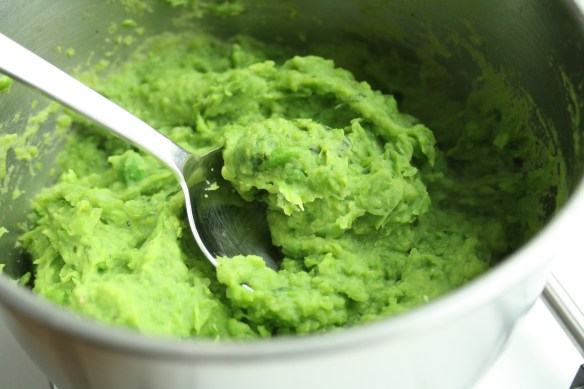 Minted mushy peas
