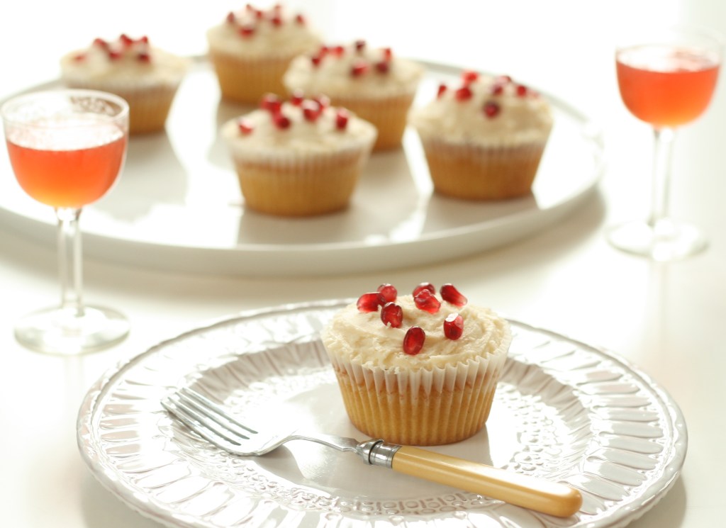 Sloe Gin & Tonic Cupcakes