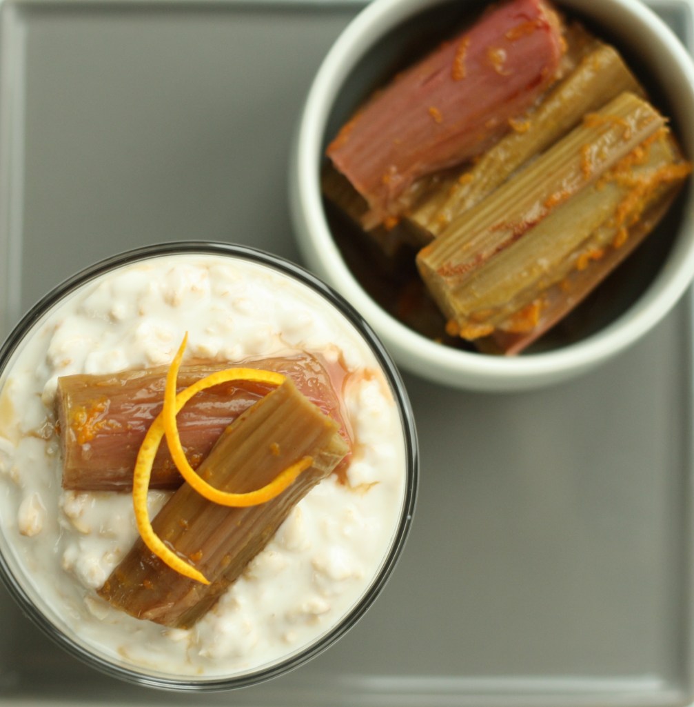 Overnight Oats with Rhubarb 1