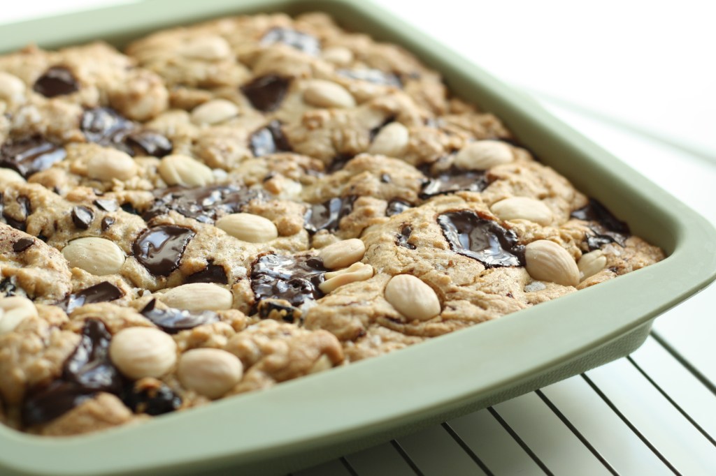 Marcona almond blondies 6